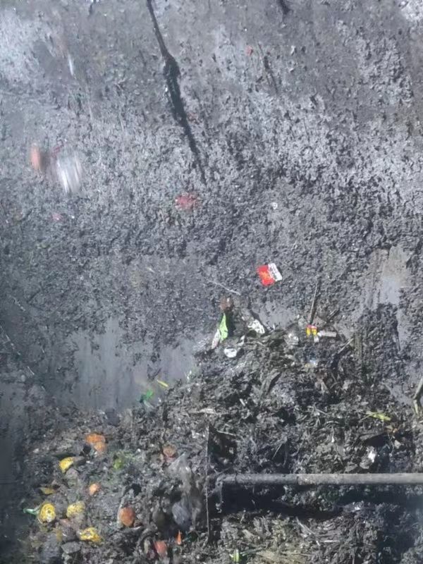 屏山污水池清理