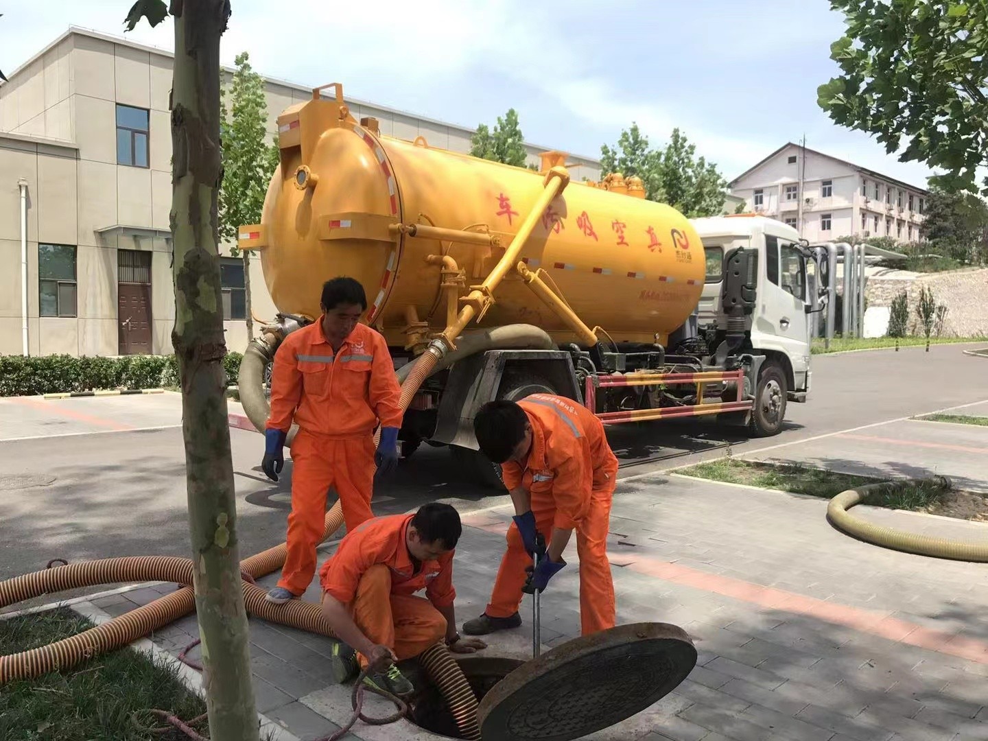 屏山化粪池清理与5-8吨吸粪车施工效率分析